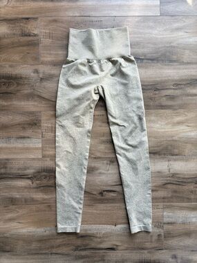 Women’s TLF High-Waist Tights in Sage Green